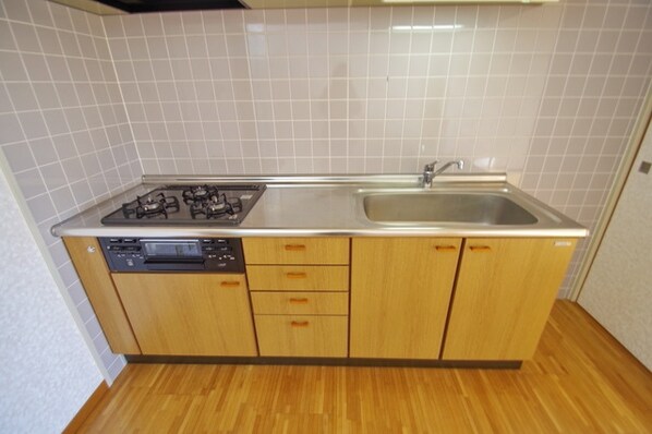 バードタウン8番館の物件内観写真